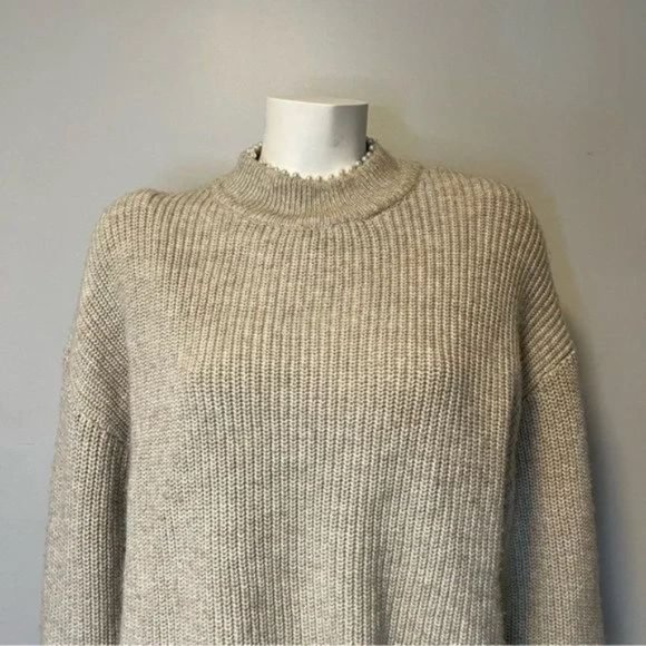 H&M Sweater with Pearlescent Beads in oatmeal soft rib knit oversized slouchy M - Picture 10 of 11